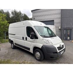Dostawczy furgon Peugeot BOXER
